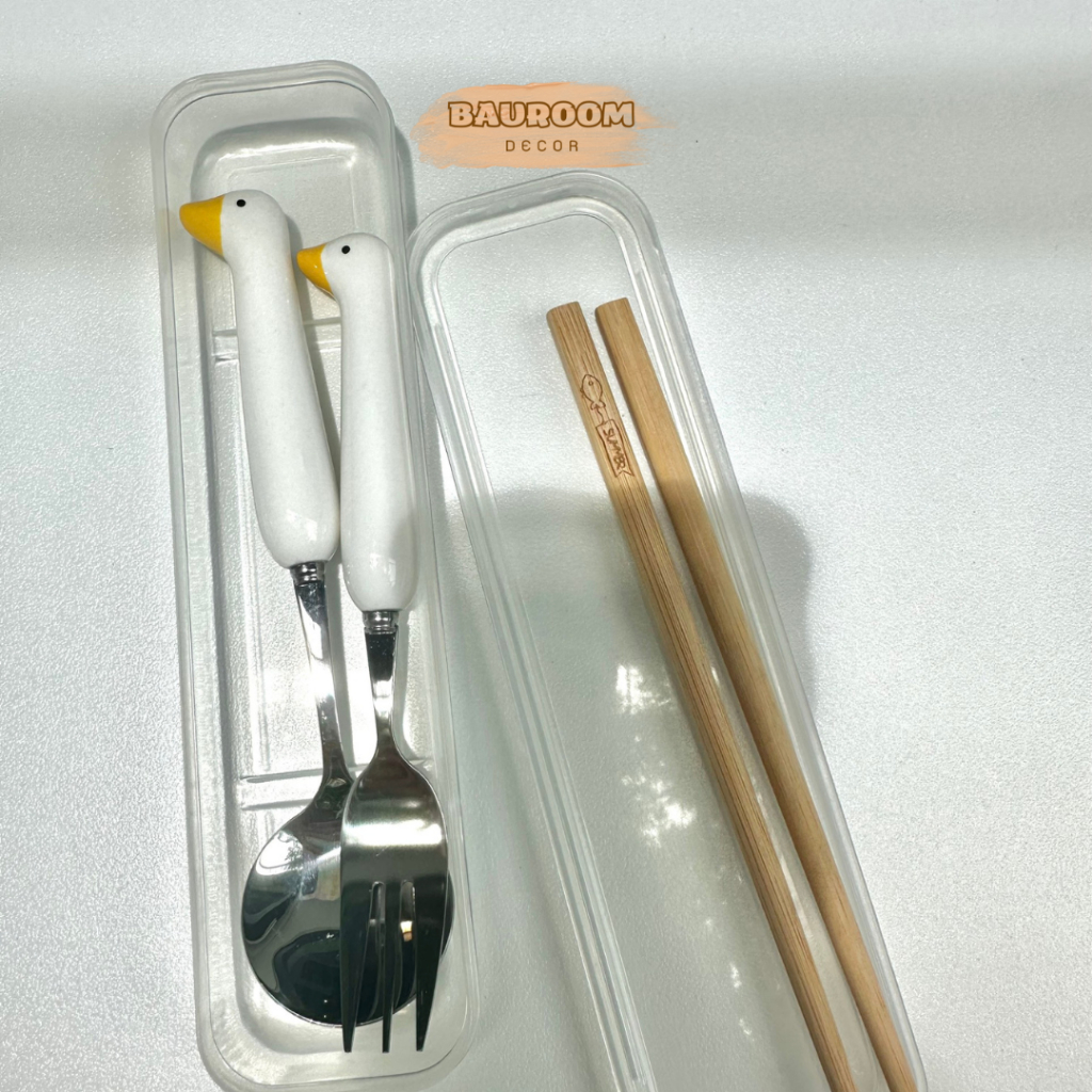 Bộ muỗng đũa nĩa sứ,inox tạo hình chú vịt (Hàng có sẵn/Shop tự chụp)
