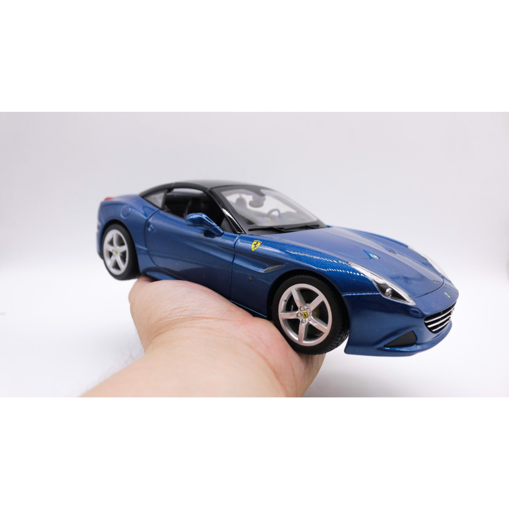 Mô hình Ferrari California T Có Mui Blue 1:18 Bburago 7969