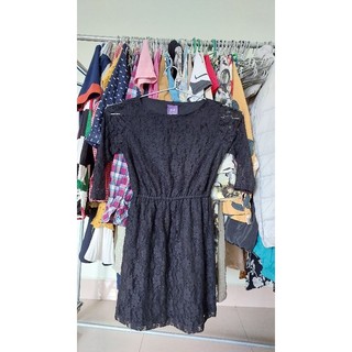 Đầm nữ 7 size S màu đen.