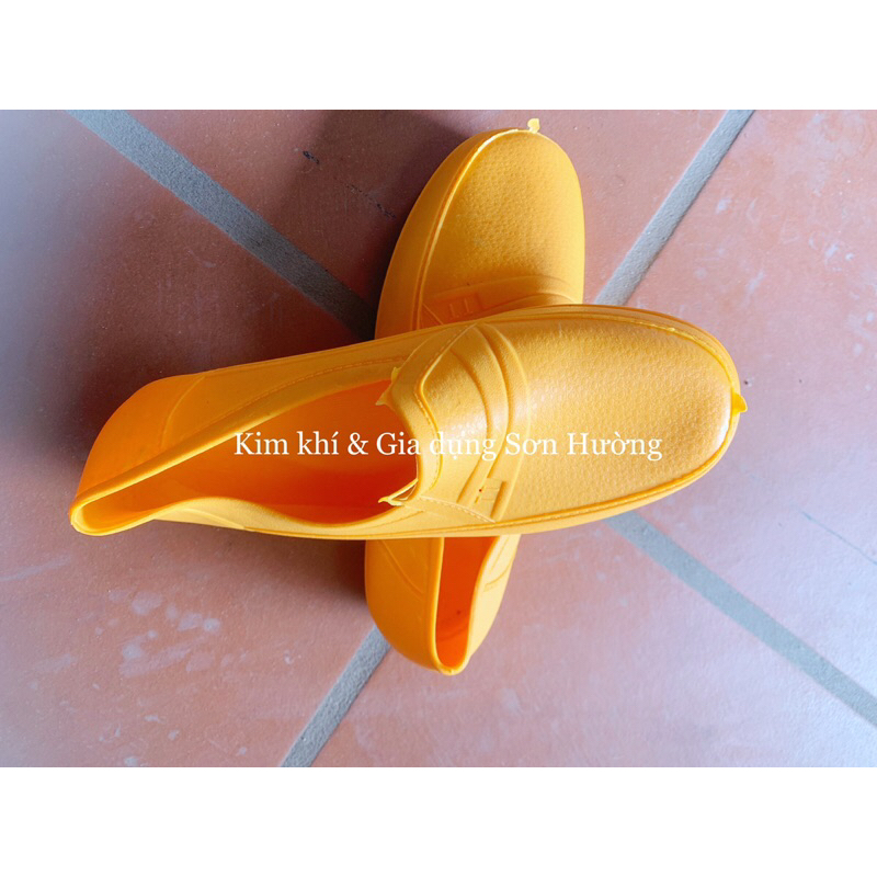 Giày Vàng Lao động, Phụ hồ Xây dựng chống nước