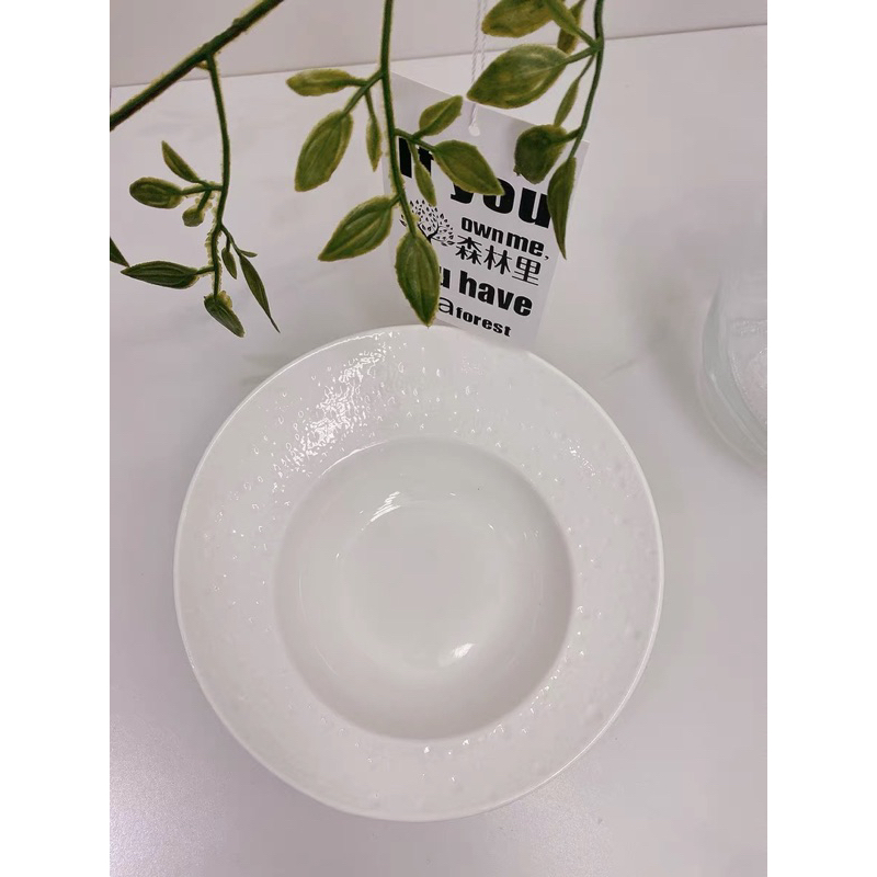 Bát sứ ăn tráng miệng, súp kiểu Tây, decor nhà hàng khách sạn