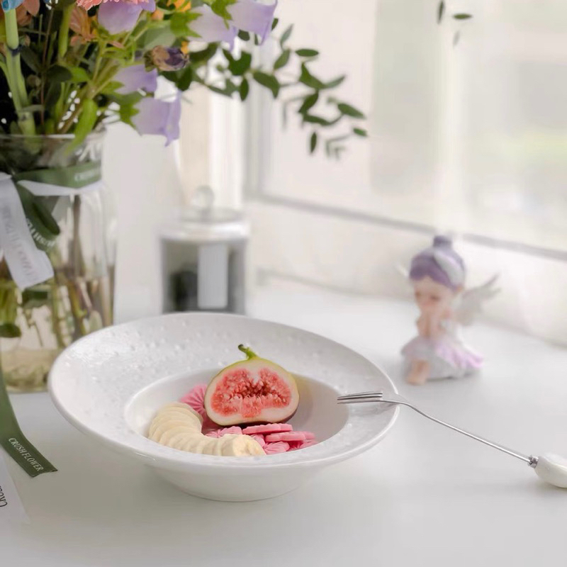 Bát sứ ăn tráng miệng, súp kiểu Tây, decor nhà hàng khách sạn