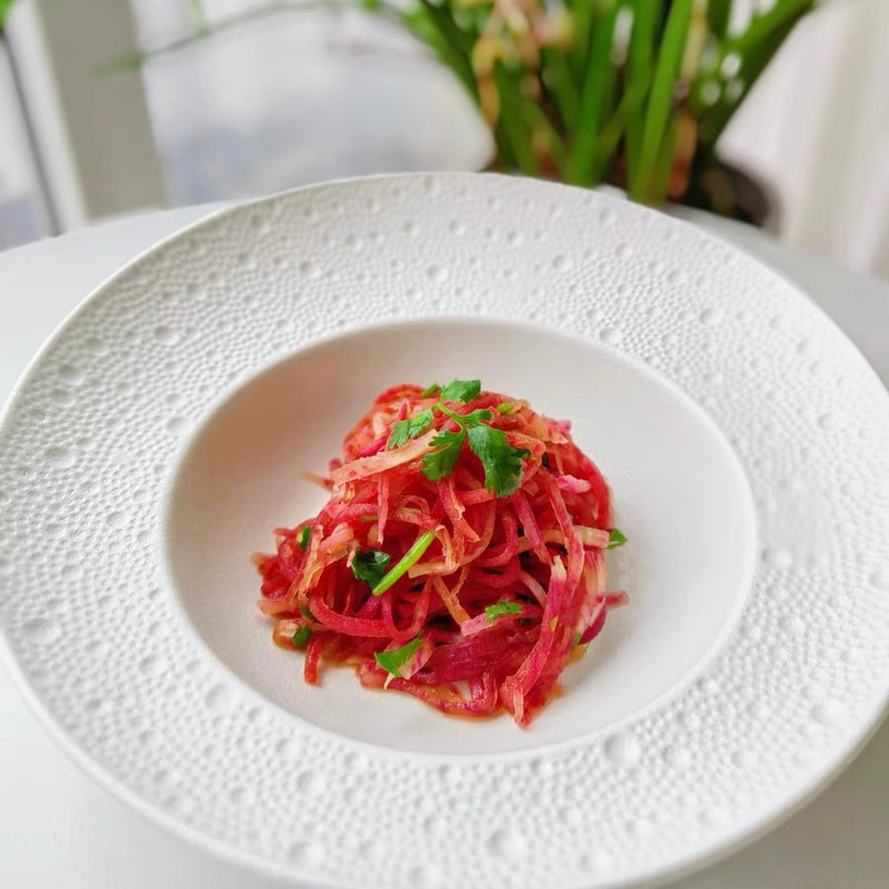 Bát sứ ăn tráng miệng, súp kiểu Tây, decor nhà hàng khách sạn