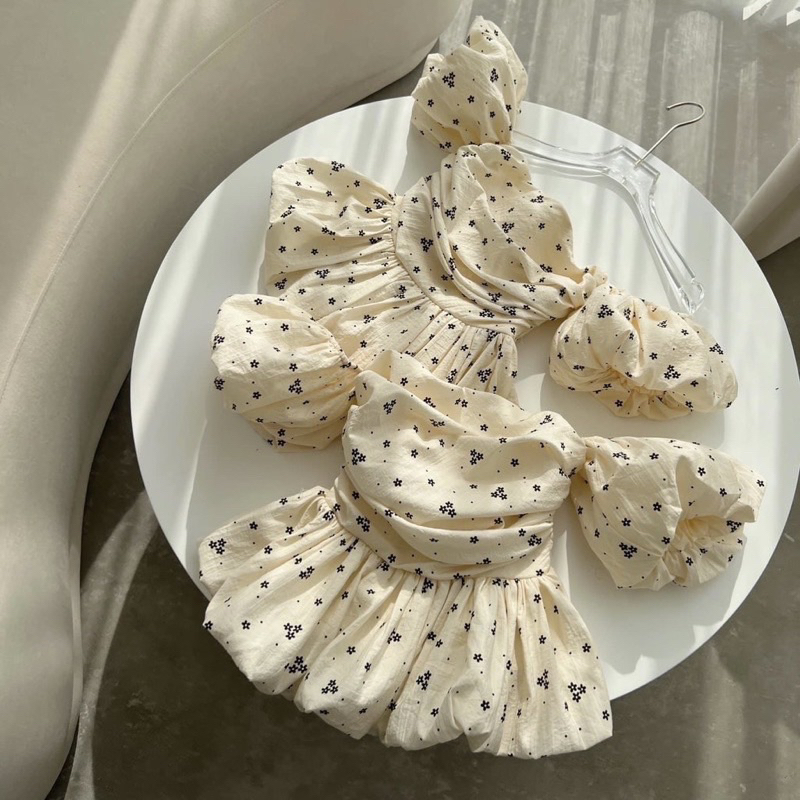 ÁO KIỂU HOA NHỎ RƠI RƠI BÊN HIÊN NHÀ XINH LẮM HN55