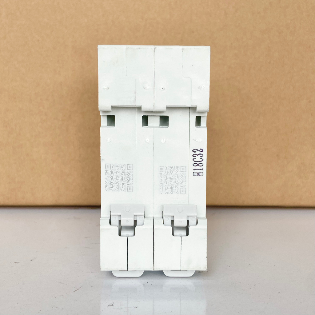 MCB/APTOMAT DC DELIXI C20, C32, C63