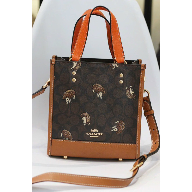 Túi Coach dempsey tote