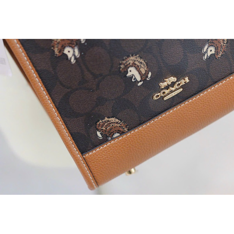 Túi Coach dempsey tote