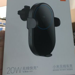 Giá đỡ điện thoại kiêm sạc không dây ô tô XM WCJ02ZM