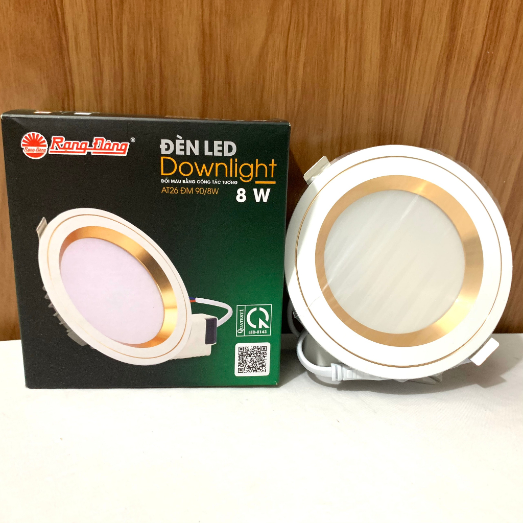 Đèn âm trần LED Rạng Đông lỗ trần phi 90,công suất 8w, đổi 3 chế độ màu, viền vàng model AT26 ĐM 90/