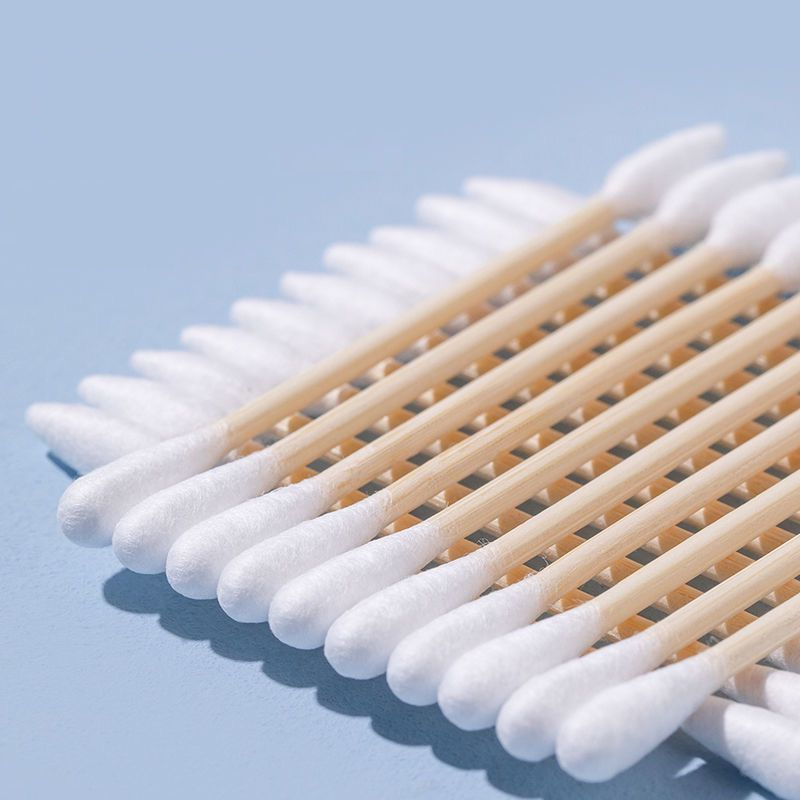 Hộp 500 tăm bông 100% cotton, 500 bông ráy tai chất liệu an toàn, hộp xài lâu giá thành rẻ, que gỗ khó gãy.
