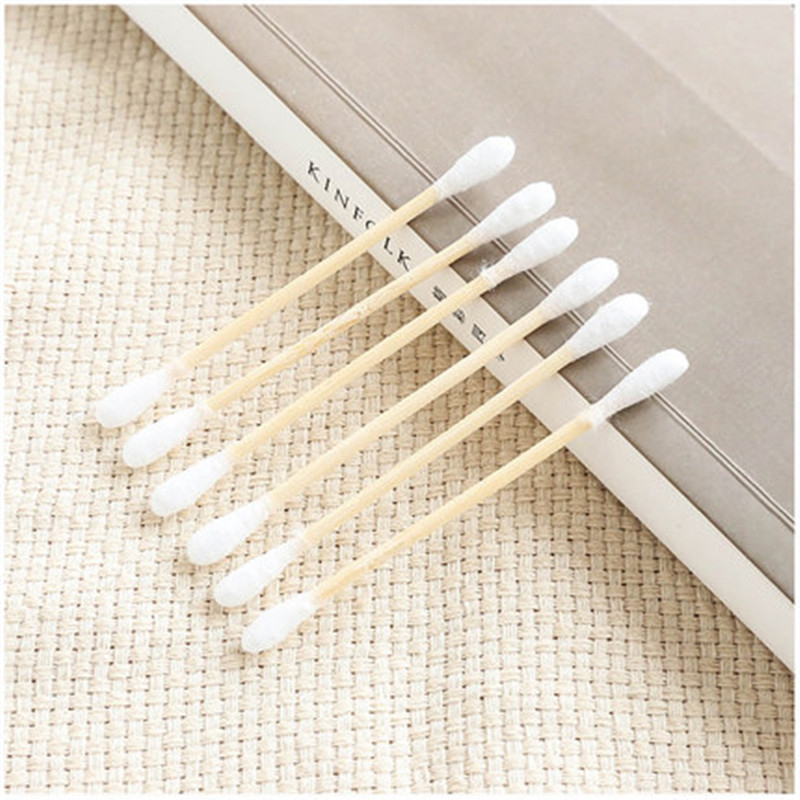 Hộp 500 tăm bông 100% cotton, 500 bông ráy tai chất liệu an toàn, hộp xài lâu giá thành rẻ, que gỗ khó gãy.