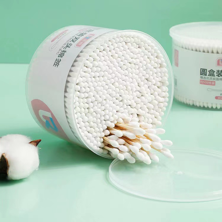 Hộp 500 tăm bông 100% cotton, 500 bông ráy tai chất liệu an toàn, hộp xài lâu giá thành rẻ, que gỗ khó gãy.