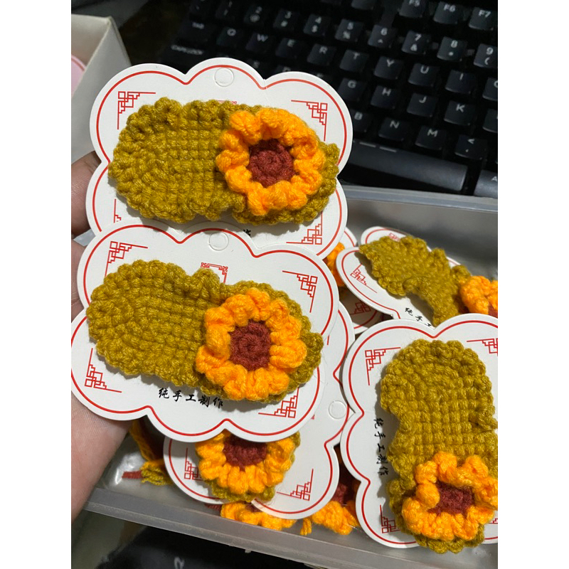 kẹp tóc móc len