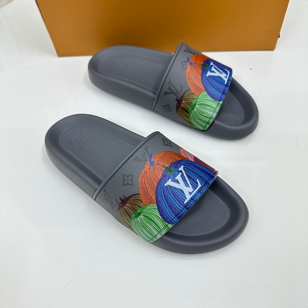 Dép Quai Ngang Nam Nữ L.V Bí Ngô Đế Đúc Bản Mẫu Mới Năm 2023 Đi Êm Chân Kiểu Dáng Phong Cách Thời Trang Hàn Quốc .