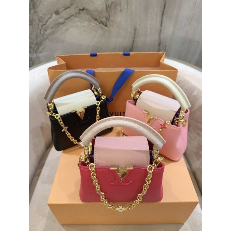 Túi  L........V Capu mini