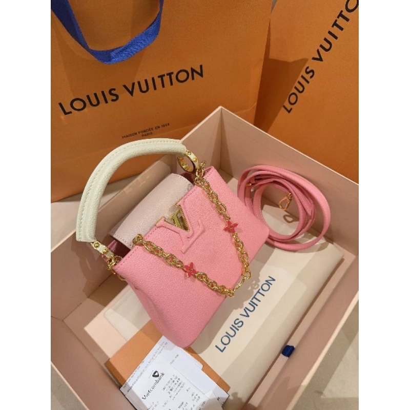 Túi  L........V Capu mini