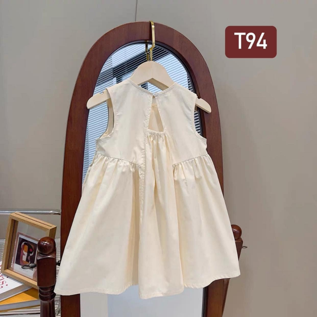 T94 Váy xếp ly cho bé