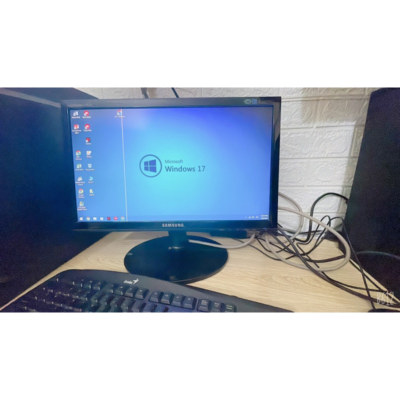 màn hình 17-19-24icnh kẻ  như hình | BigBuy360 - bigbuy360.vn