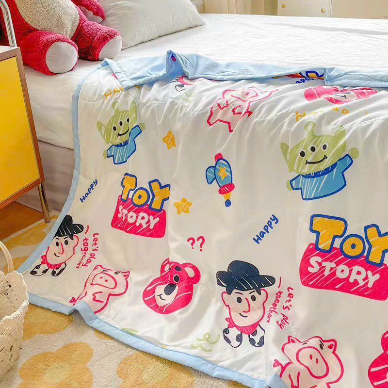 Chăn đũi cotton cho bé đắp mùa hè thu, Chăn cho bé đi học 1m1x1m5, chăn đũi trẻ em poly 2 mặt hình có trần bông mỏng