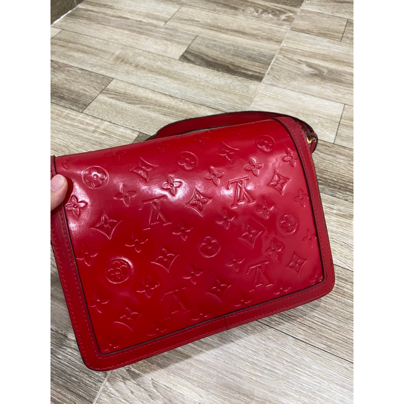 Túi si hiệu LV Dauphin