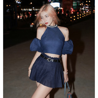 THE FANCE |  Áo yếm Denim tay rời trễ vai đính đá mang được 2 kiểu MERIDA CROPTOP