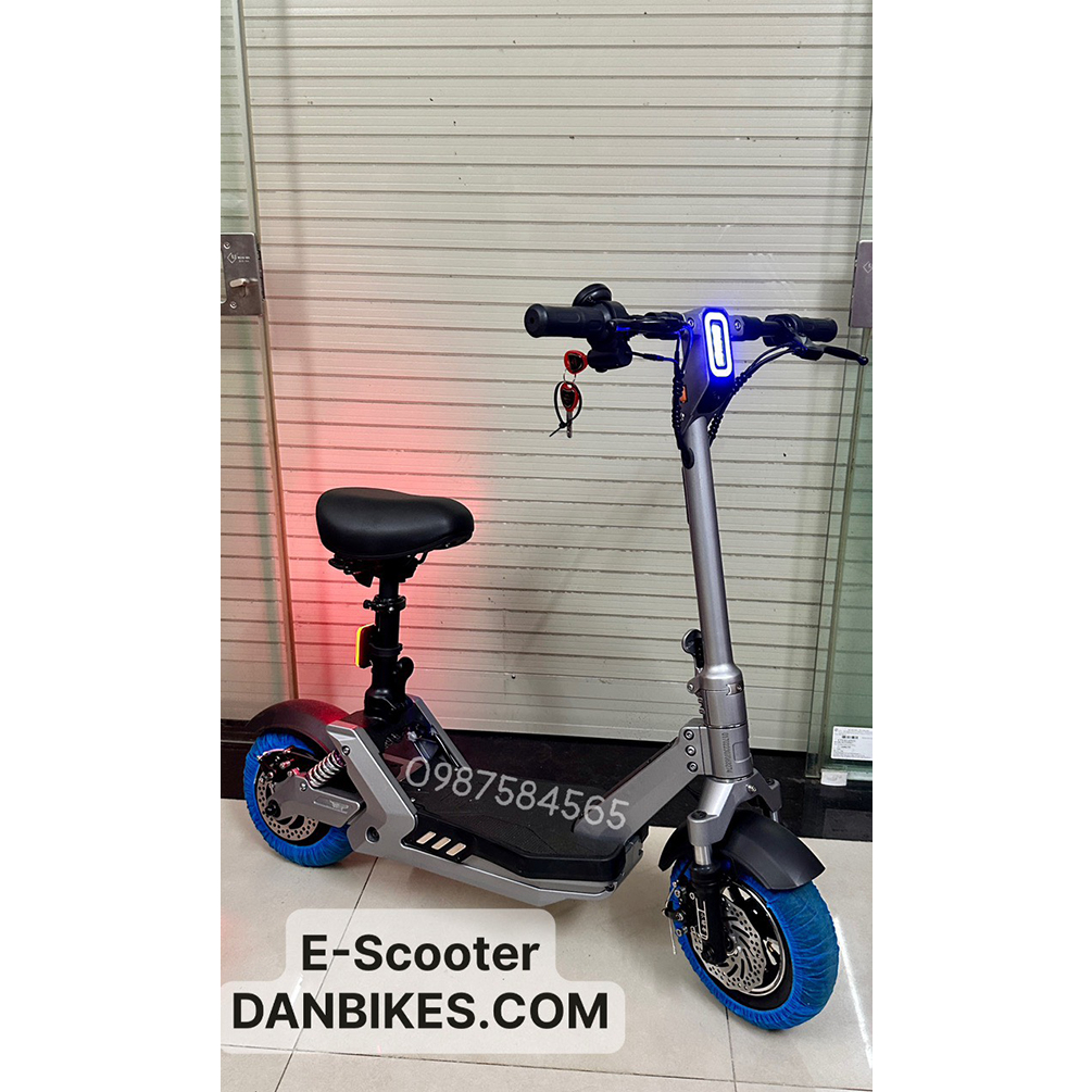 XE SCOOTER ĐIỆN GẤP GỌN TANK YUNFU