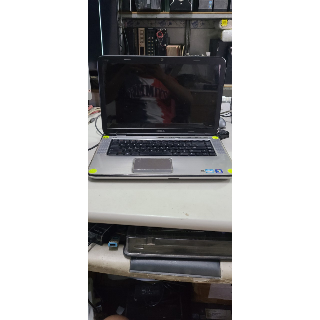 Xác Laptop Dell Core i7  - model : P11F , máy lên cúp bên mình bán xác