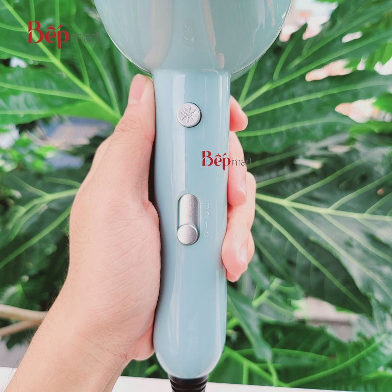 Máy sấy tóc Locknlock Hair dryer 1600-1900W- Màu băng xanh  ENA144LBLU, sấy nóng lạnh, bepmart - hàng chính hãng lock&lo