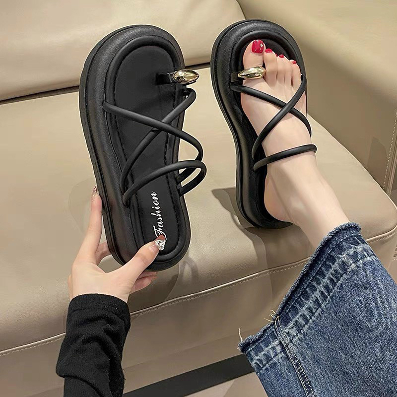 Dép xỏ ngón đế cao phối khuy đồng siêu sang