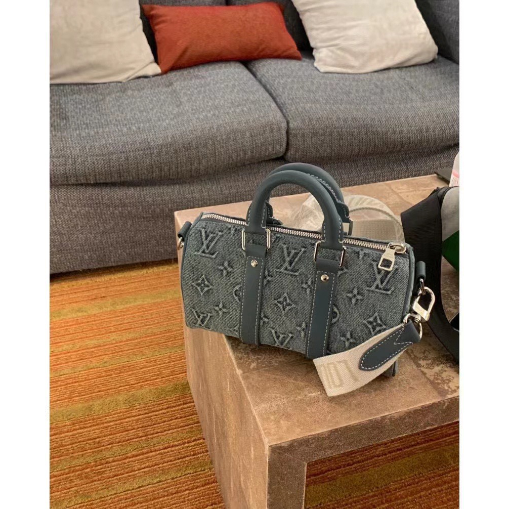 TÚI LV KEEPALL DENIM SZ21