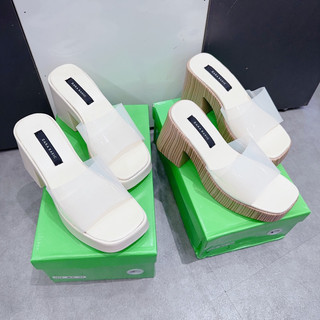 Dép xuồng đế cao quai trong