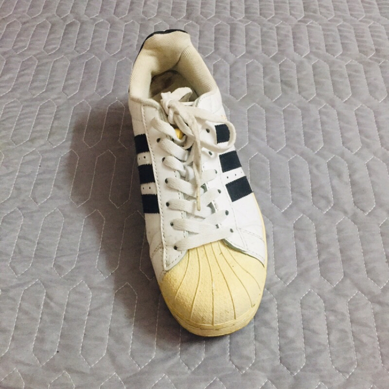Giầy SUPERSTAR của hãng ADIDAS size 37 2hand