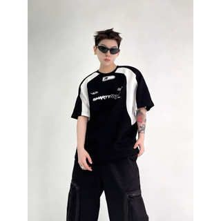 Áo Nam Phối Màu Đen Trắng Form Rộng Unisex In Chữ