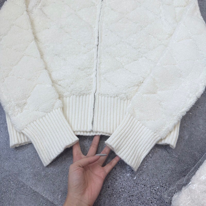 Bán Áo Khoác Len lông cừu Qc