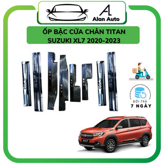 Ốp bậc cửa ô tô Suzuki XL7 2020, Nẹp bước chân Chất liệu Titan cao cấp, Bộ 8 miếng chống trầy cửa
