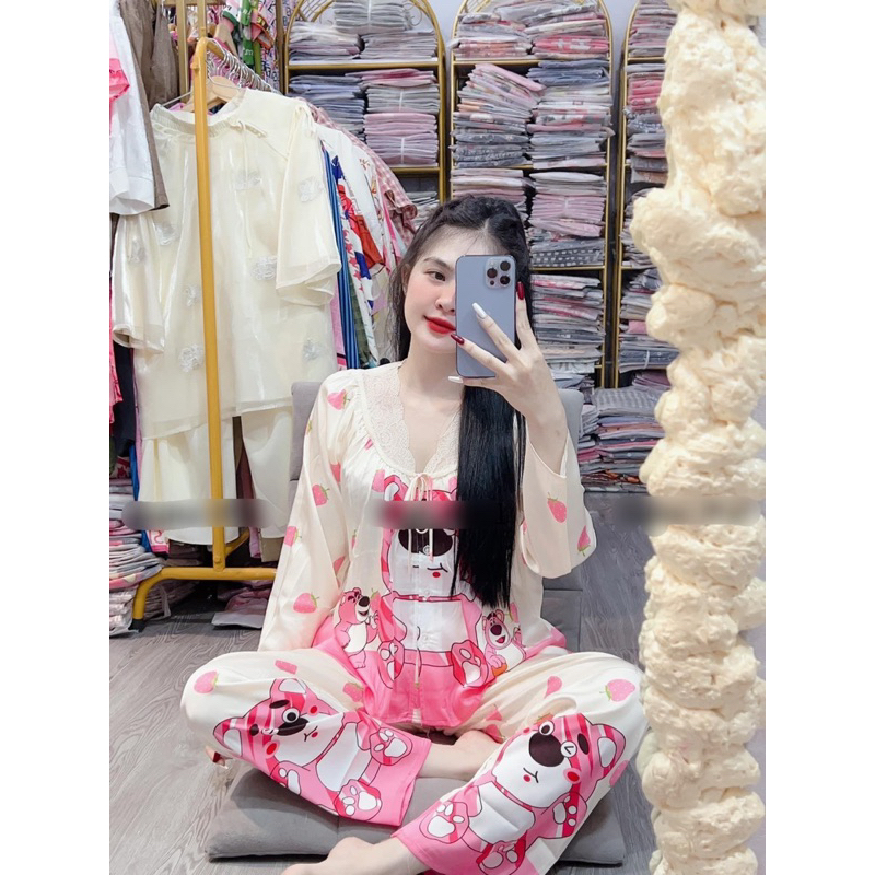 Bộ ngủ Gấu dâu kem dài và ngắn tay,cổ tròn phối ren,TK lụa tơ.tằm của 2CE