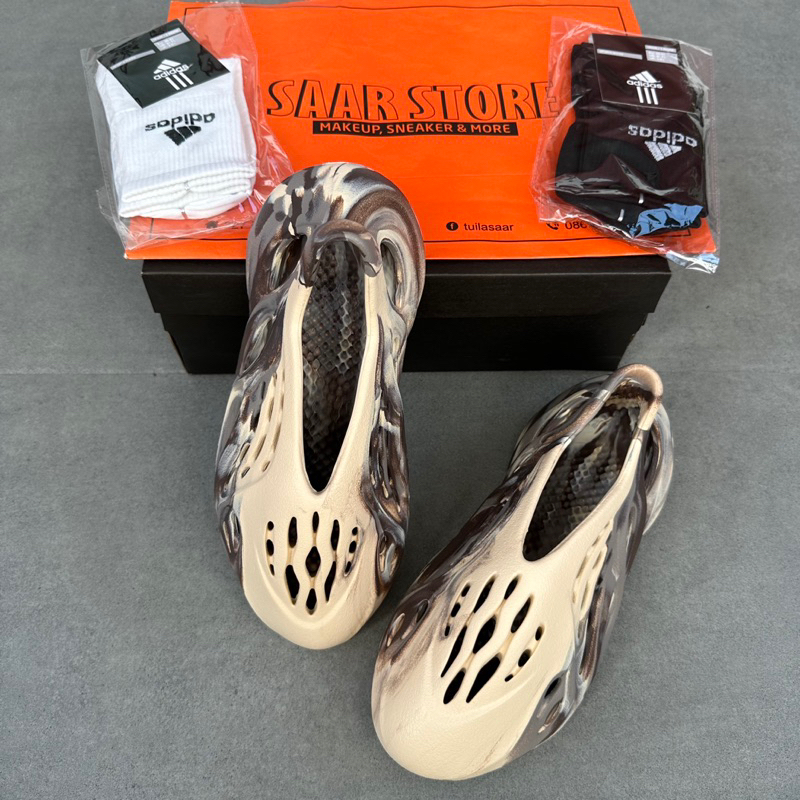 Yz Foam Runner da sần 2023