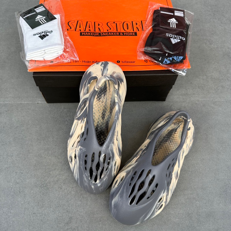 Yz Foam Runner da sần 2023