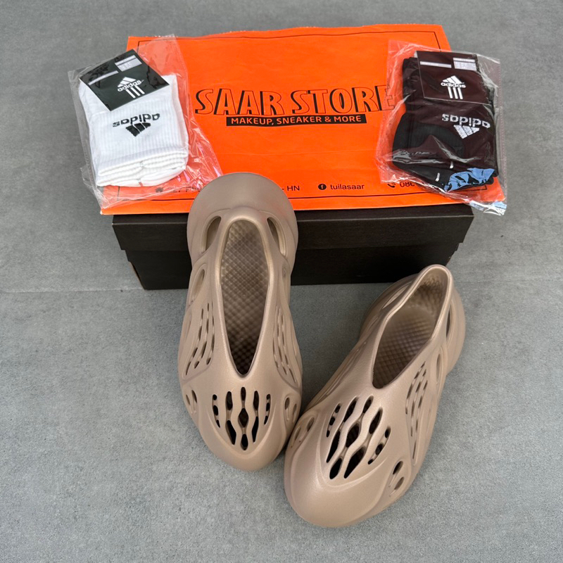 Yz Foam Runner da sần 2023