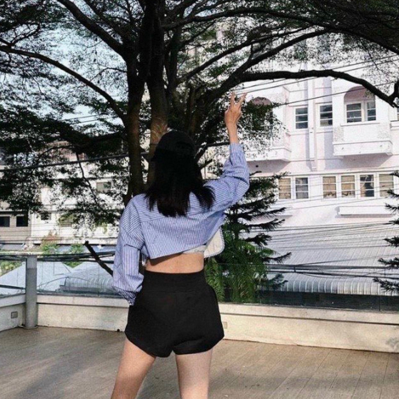 Áo sơ mi croptop nữ HAGA cổ bẻ  hai túi ngực Blouse Top SM2T301