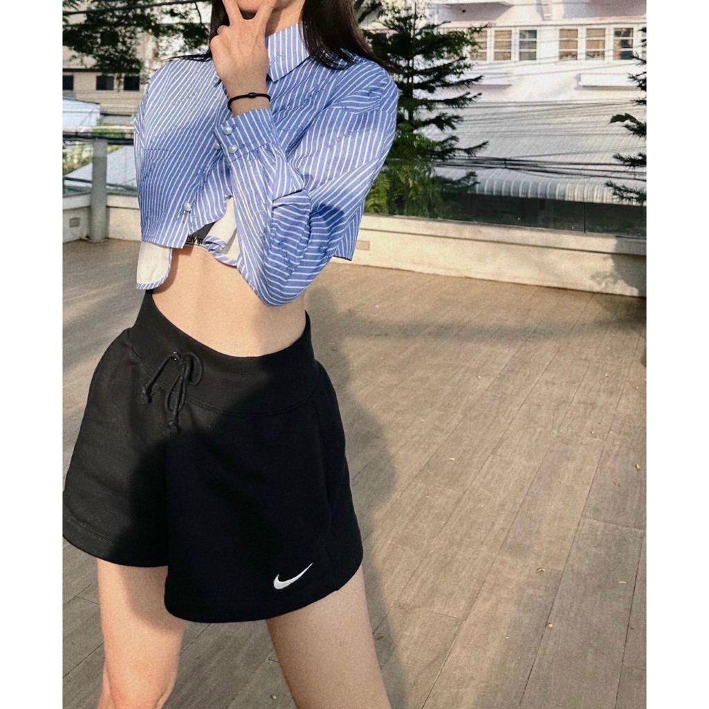 Áo sơ mi croptop nữ HAGA cổ bẻ  hai túi ngực Blouse Top SM2T301