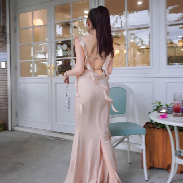 Pass new - đầm dài body dáng đuôi cá có xẻ Dressesinsilk L