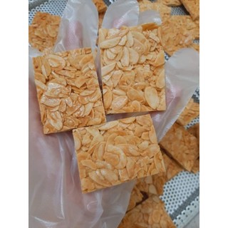 Bánh ngói hạnh nhân nhà làm