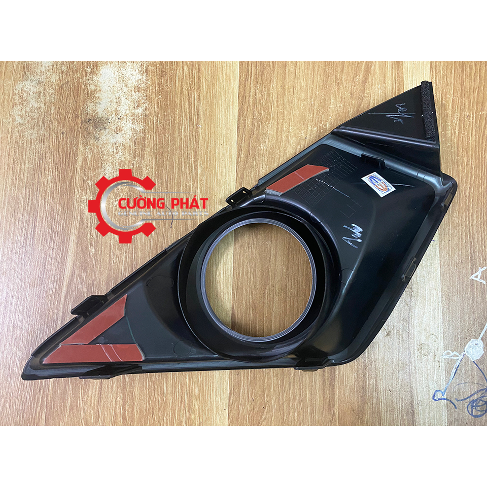 Ốp đèn gầm đen Mitsubishi Xpander 2018-2021 8321A721XA, 8321A722XA, MZ33600601, MZ33600602, 8321A749HA, 8321A750HA