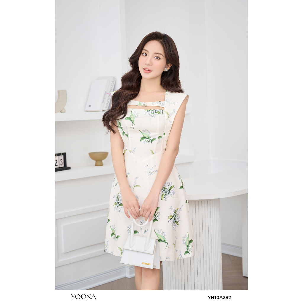 Đầm gấm hoa xanh sát nách sang chảnh YOONA - YH10A282