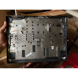 Thay vỏ mặt D Laptop Asus ROG Strix G531