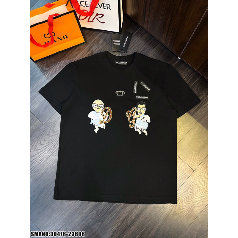 Áo thun dolce thêu icon thiên thần DG đính đá,áo phông Dolce level thêu hình người thiên thần đơn giản