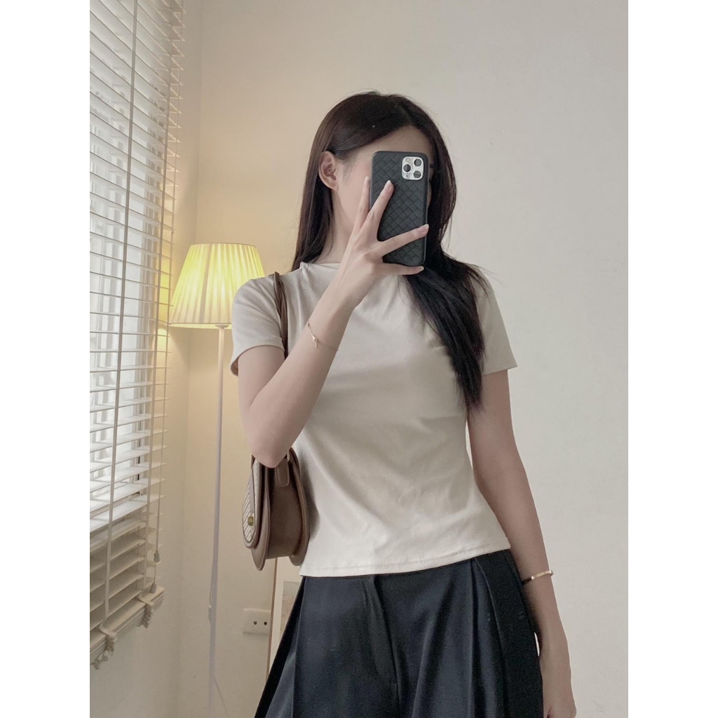 Áo thun trơn tay ngắn cổ zip dáng basic co giãn tốt siêu tôn dáng Maia Aocolo228_P0K10