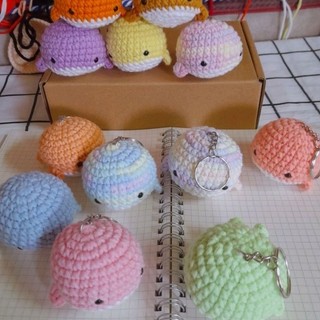 Móc khóa cá voi bằng len handmade