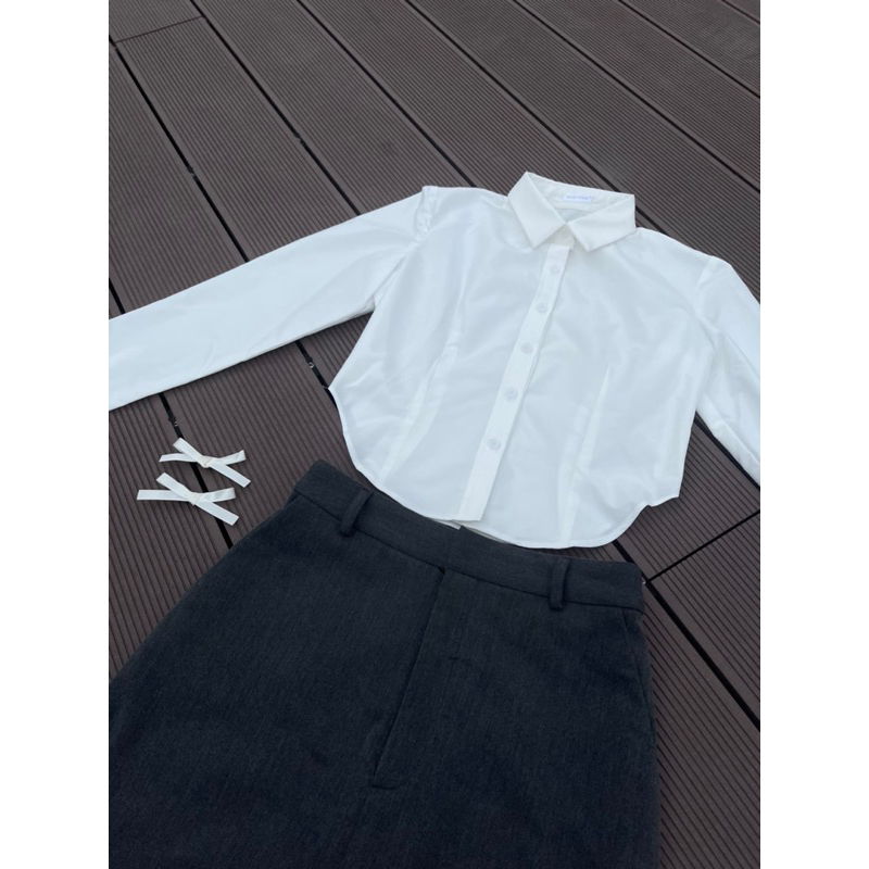 Gia Set - Set blazer sơ mi khoét eo và chân váy chữ A